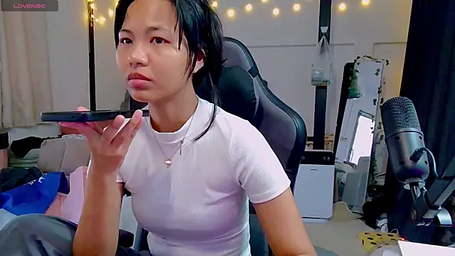 Snapshot of Kana_G chatting on 02-10-25, 05:14 Kana G online show from 02-10-25, 05:14