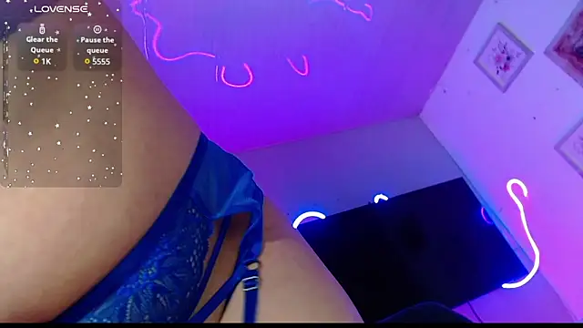 isabelladoll19 online show from 05-22-26, 10:15