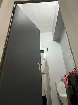 slimcateee online show from 09-21-25, 05:09