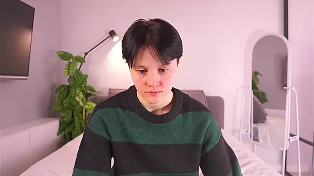 MaryCoopeer online show from 03-21-25, 08:17