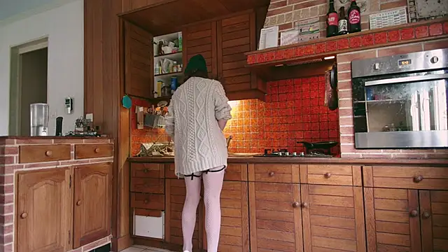 Prxscillia Tx online show from 12-23-24, 01:45