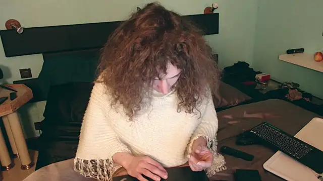 Prxscillia Tx online show from 01-13-25, 05:23