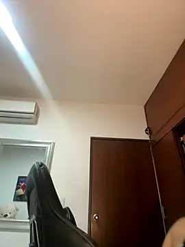 Snapshot of ZarahEvans chatting on 10-30-25, 07:58 ZarahEvans online show from 10-30-25, 07:58