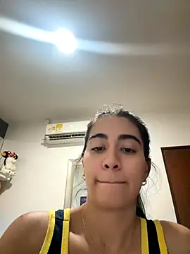 Snapshot of ZarahEvans chatting on 10-31-25, 08:43 ZarahEvans online show from 10-31-25, 08:43