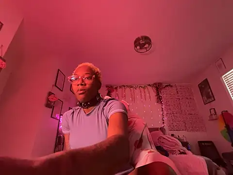 Snapshot of VixenCapri chatting on 01-31-26, 09:02 VixenCapri online show from 01-31-26, 09:02