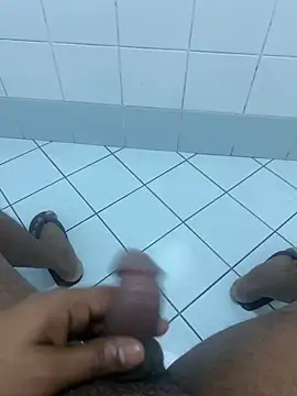 Snapshot of SLhotman chatting on 03-09-25, 04:00 SLhotman online show from 03-09-25, 04:00