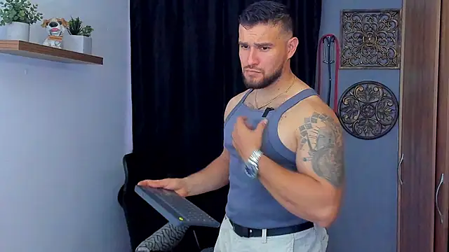 Snapshot of AndrewDiaz chatting on 02-28-26, 11:28 AndrewDiaz online show from 02-28-26, 11:28