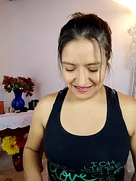 valeriahunter1 online show from 05-10-26, 10:26