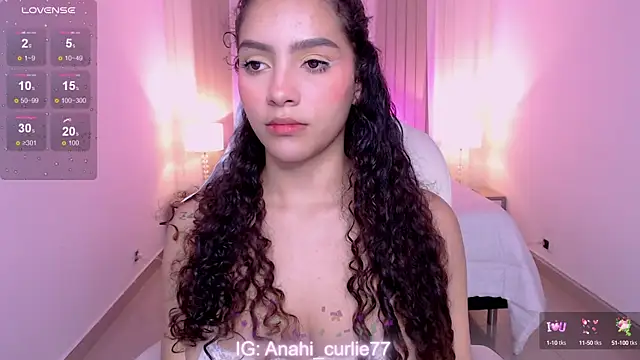 Snapshot of anahi_curlie1 chatting on 02-28-25, 03:26 anahi curlie1 online show from 02-28-25, 03:26