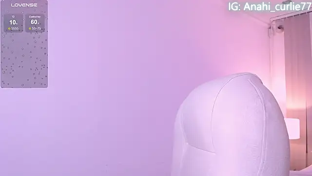 Snapshot of anahi_curlie1 chatting on 03-19-25, 04:03 anahi curlie1 online show from 03-19-25, 04:03