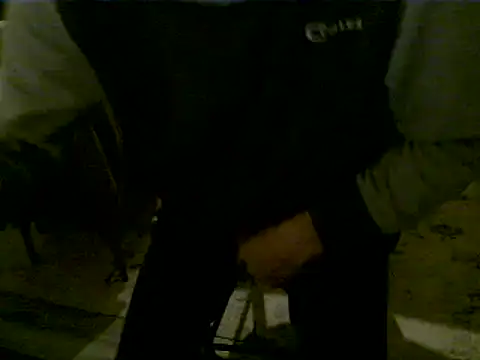 Snapshot of hornyman18cm39 chatting on 01-17-26, 06:18 hornyman18cm39 online show from 01-17-26, 06:18