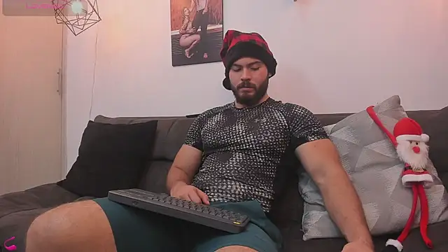 SebastianVilla  online show from 12-13-25, 10:59