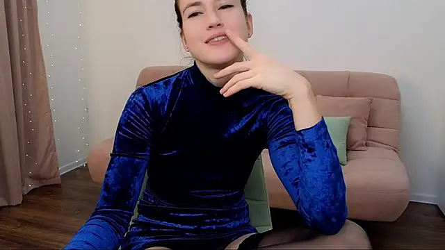 AliciaNewell online show from 12-29-24, 12:01