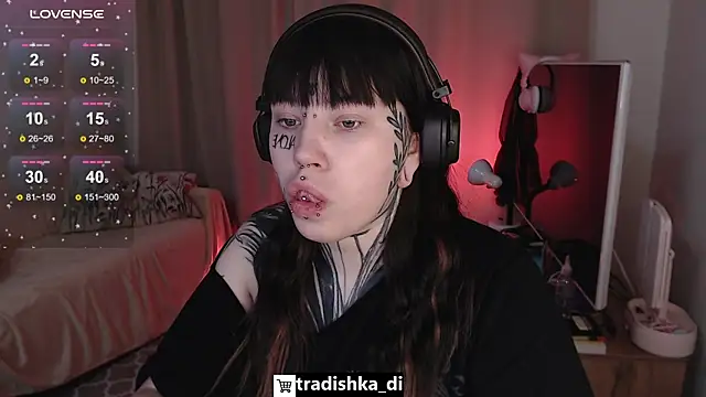 tradishka online show from 11-17-25, 05:13