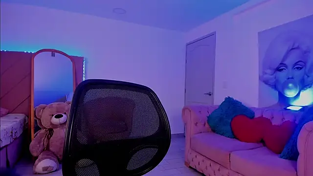 Marily Daniela  online show from 09-21-25, 02:13