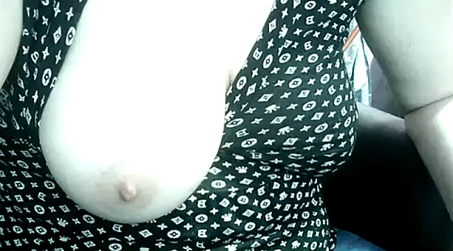 Lucinka1 online show from 01-15-25, 04:00