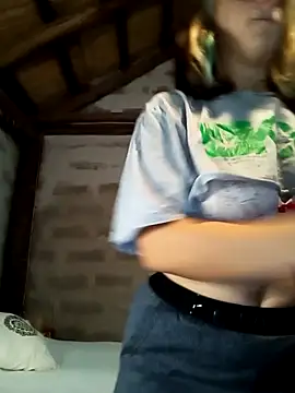 Snapshot of nenamalanenamala chatting on 03-13-25, 04:23 nenamalanenamala online show from 03-13-25, 04:23