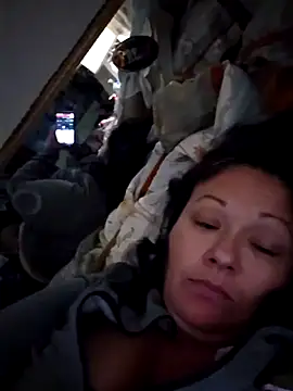 sweetkitty111 online show from 02-21-25, 05:35