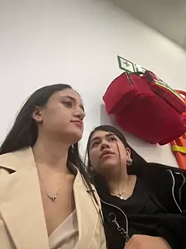  Caroliinee  online show from 01-28-25, 07:21