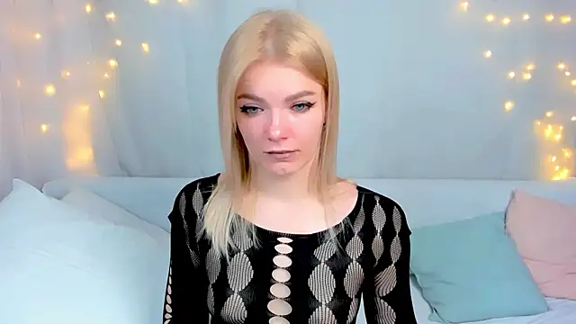 Lily Daviss online show from 03-12-26, 02:50