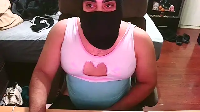 Snapshot of babykayla972 chatting on 02-14-26, 09:17 babykayla972 online show from 02-14-26, 09:17