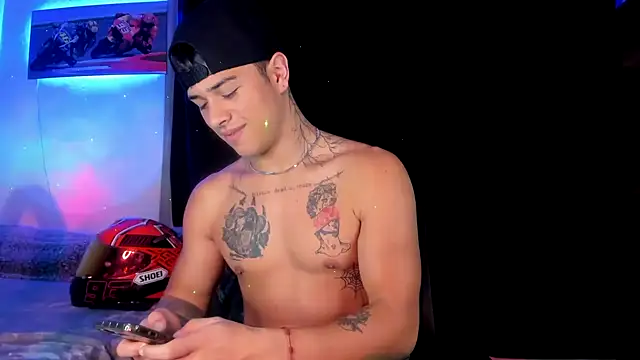 Snapshot of Dominic_Biker__ chatting on 12-26-24, 06:41 Dominic Biker online show from 12-26-24, 06:41