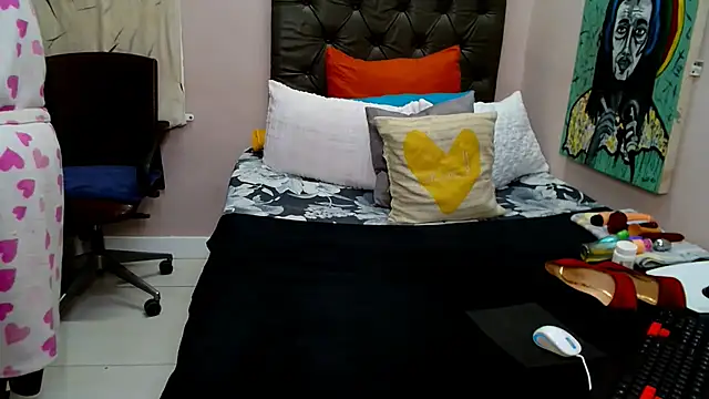 Brunettedevon33 online show from 07-21-26, 07:16