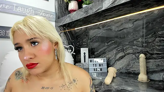 miss danika online show from 02-08-25, 11:01