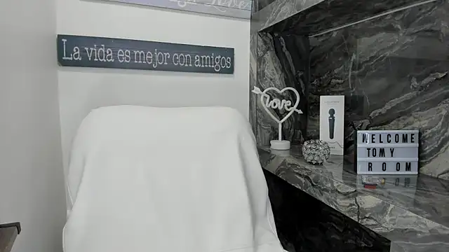 miss danika online show from 09-29-25, 11:04