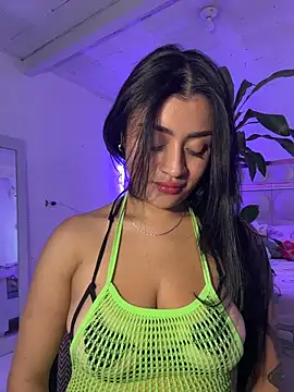 Snapshot of lucianaroy chatting on 11-27-25, 10:45 lucianaroy online show from 11-27-25, 10:45