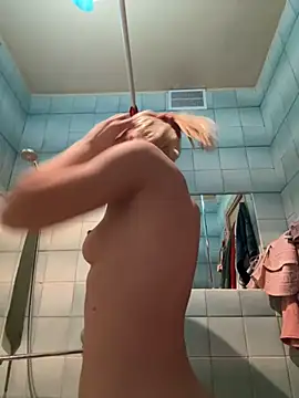 LikaCat online show from 03-09-25, 03:54