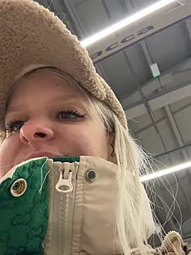 LikaCat online show from 03-18-25, 07:08