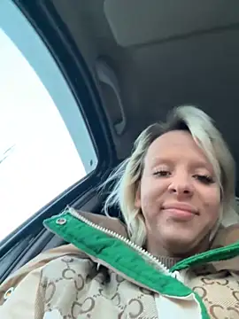 LikaCat online show from 11-01-25, 01:29