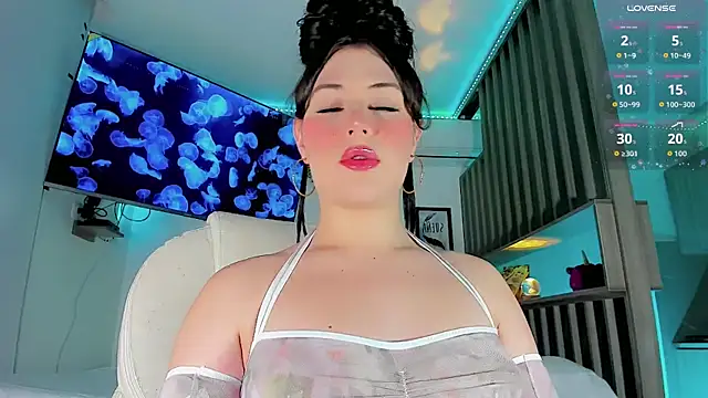 Snapshot of Ashlycuute chatting on 09-13-25, 05:51 Ashlycuute online show from 09-13-25, 05:51