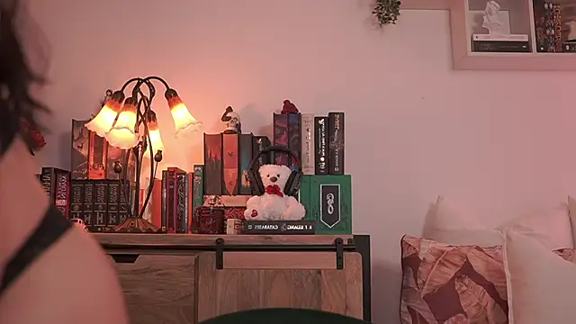 Snapshot of EmilyxRose_- chatting on 03-11-26, 06:25 EmilyxRose - online show from 03-11-26, 06:25