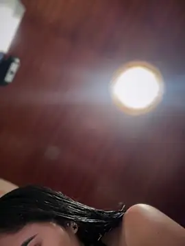 Snapshot of MarianaBenz chatting on 12-20-25, 11:34 MarianaBenz online show from 12-20-25, 11:34