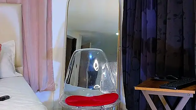 Snapshot of KristennBlue chatting on 02-08-25, 01:54 KristennBlue online show from 02-08-25, 01:54