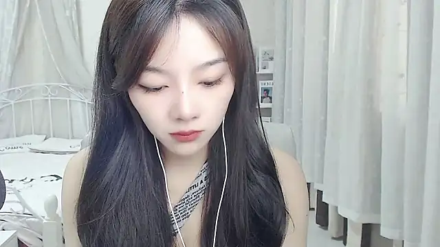 Jenny-Z online show from 05-17-26, 01:47