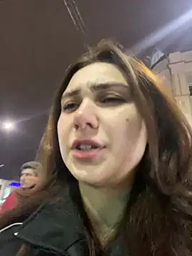 Snapshot of QuitieLia chatting on 12-26-24, 03:10 QuitieLia online show from 12-26-24, 03:10