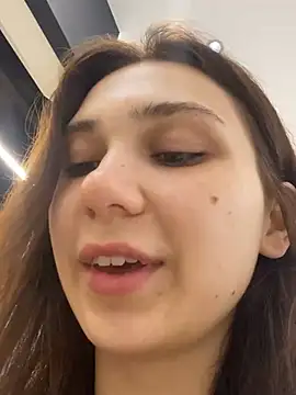 Snapshot of QuitieLia chatting on 01-10-25, 03:16 QuitieLia online show from 01-10-25, 03:16