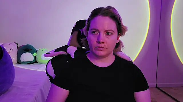 InternetFairy XO online show from 12-16-24, 01:11