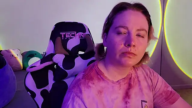 InternetFairy XO online show from 12-21-24, 02:15