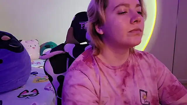 InternetFairy XO online show from 01-28-25, 05:32