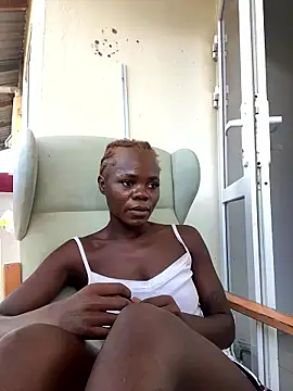 Snapshot of petiteebony_81 chatting on 01-17-26, 02:11 petiteebony 81 online show from 01-17-26, 02:11