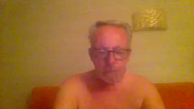 tuggy59 online show from 05-09-26, 04:50