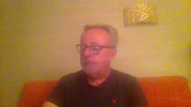 tuggy59 online show from 05-19-26, 03:46