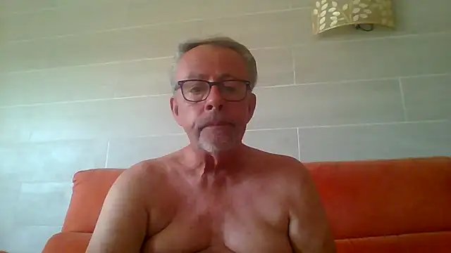 tuggy59 online show from 06-05-26, 06:52
