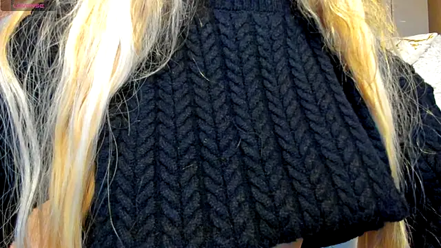 Sassy Teen online show from 11-30-25, 10:41