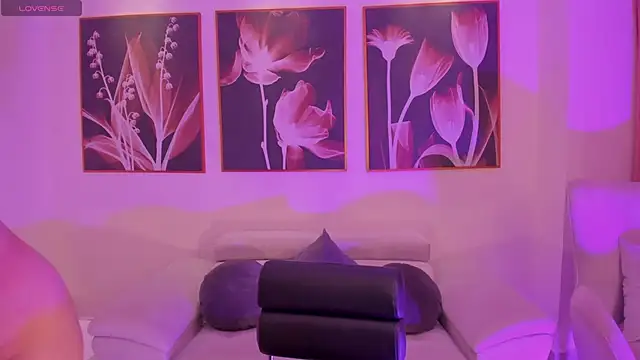 LindseyMoss online show from 01-09-25, 04:08