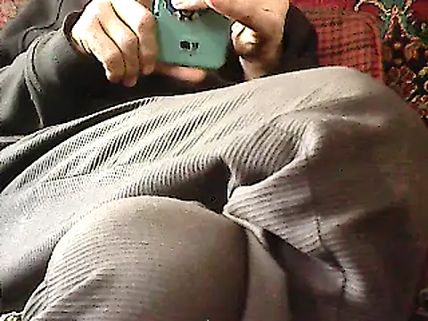 Snapshot of oksana722 chatting on 03-06-25, 02:29 oksana722 online show from 03-06-25, 02:29